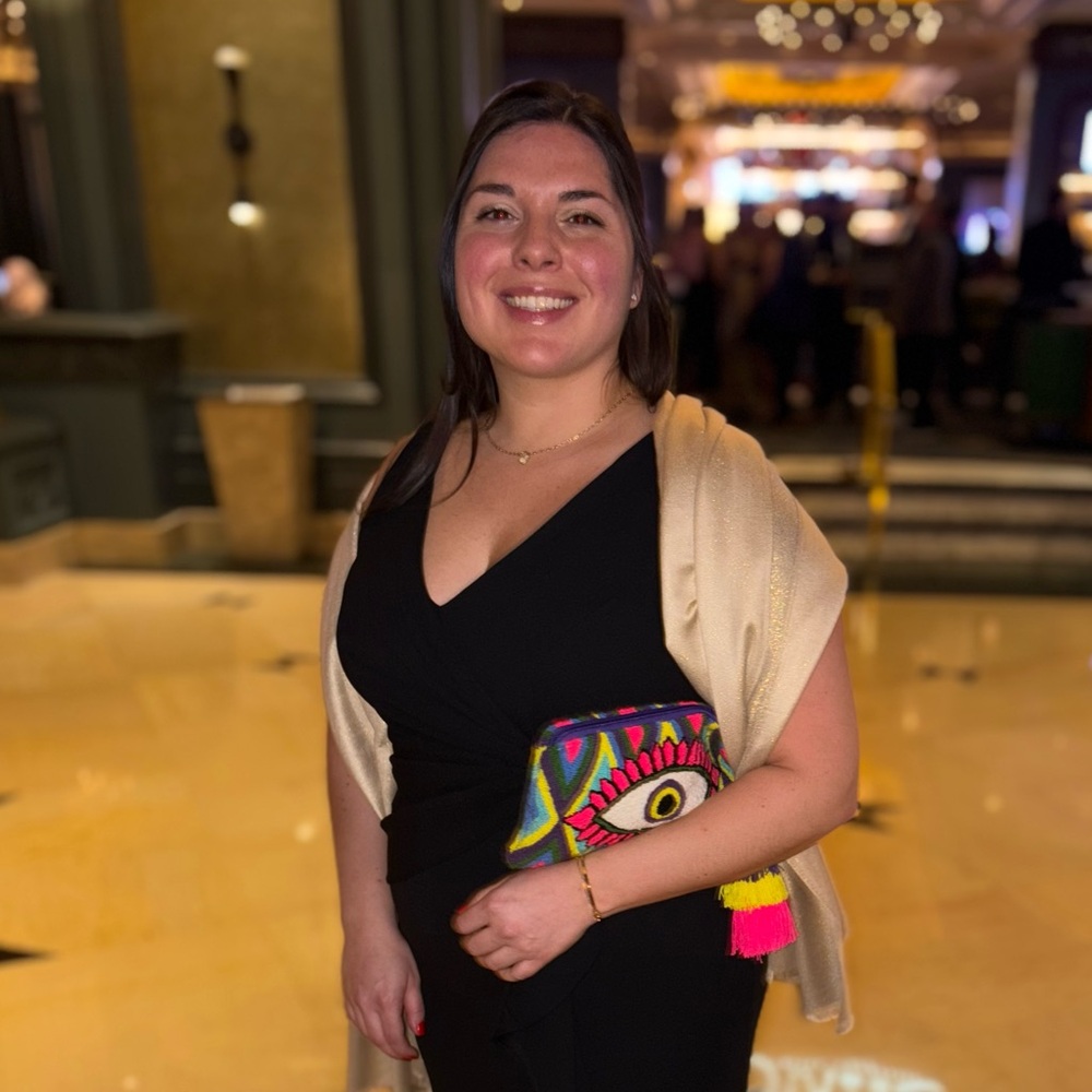 Meet your Posher, Cierra